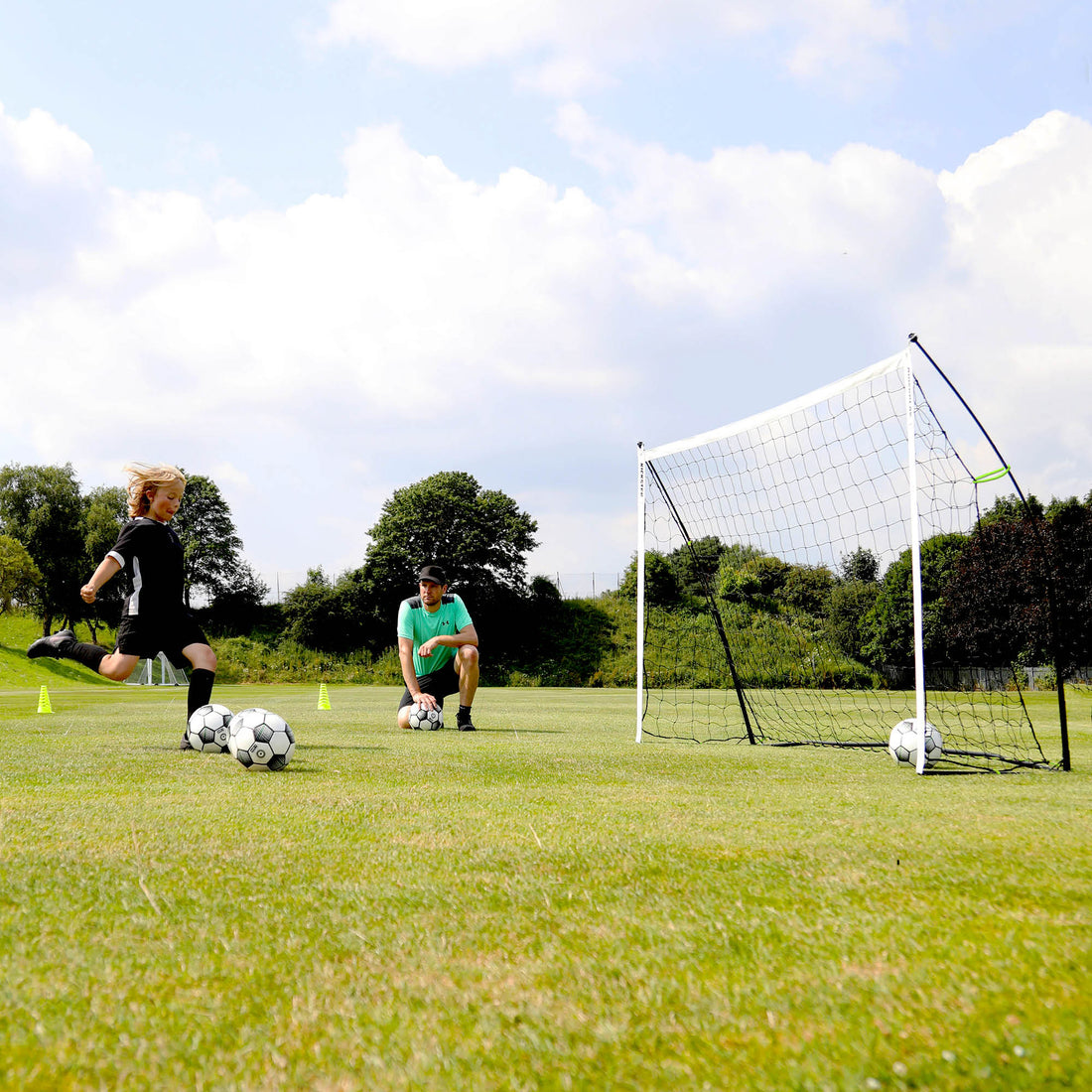 KICKSTER Portable Football Goal 8x5' - QUICKPLAY - bestsellers blackfridaysale football football goal garden home instructions junior Juniors (7-13yrs) kickster kids portable SUMMER Teens (13yrs+)