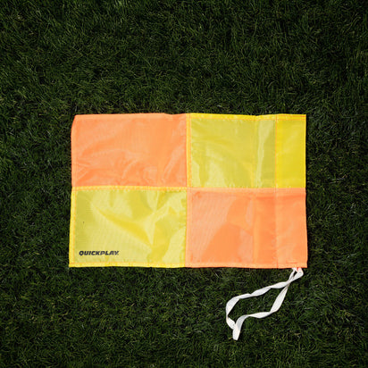 Coloured Corner Flags - Set of 4 Yellow & Orange - QUICKPLAY - flowbackinstock X-stock-flow